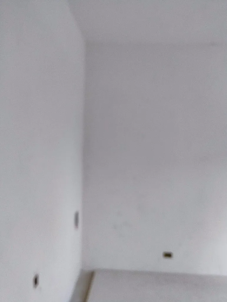 Imagem Sobrado de Luxo à Venda em Santo André-SP no Bairro Jardim Las Vegas: 3 Quartos, 1 Suíte, 3 Banheiros, 2 Vagas, 185 m².