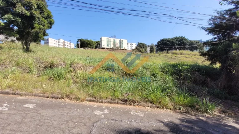 Foto do imóvel Terreno Loteamento em Rua Ferros