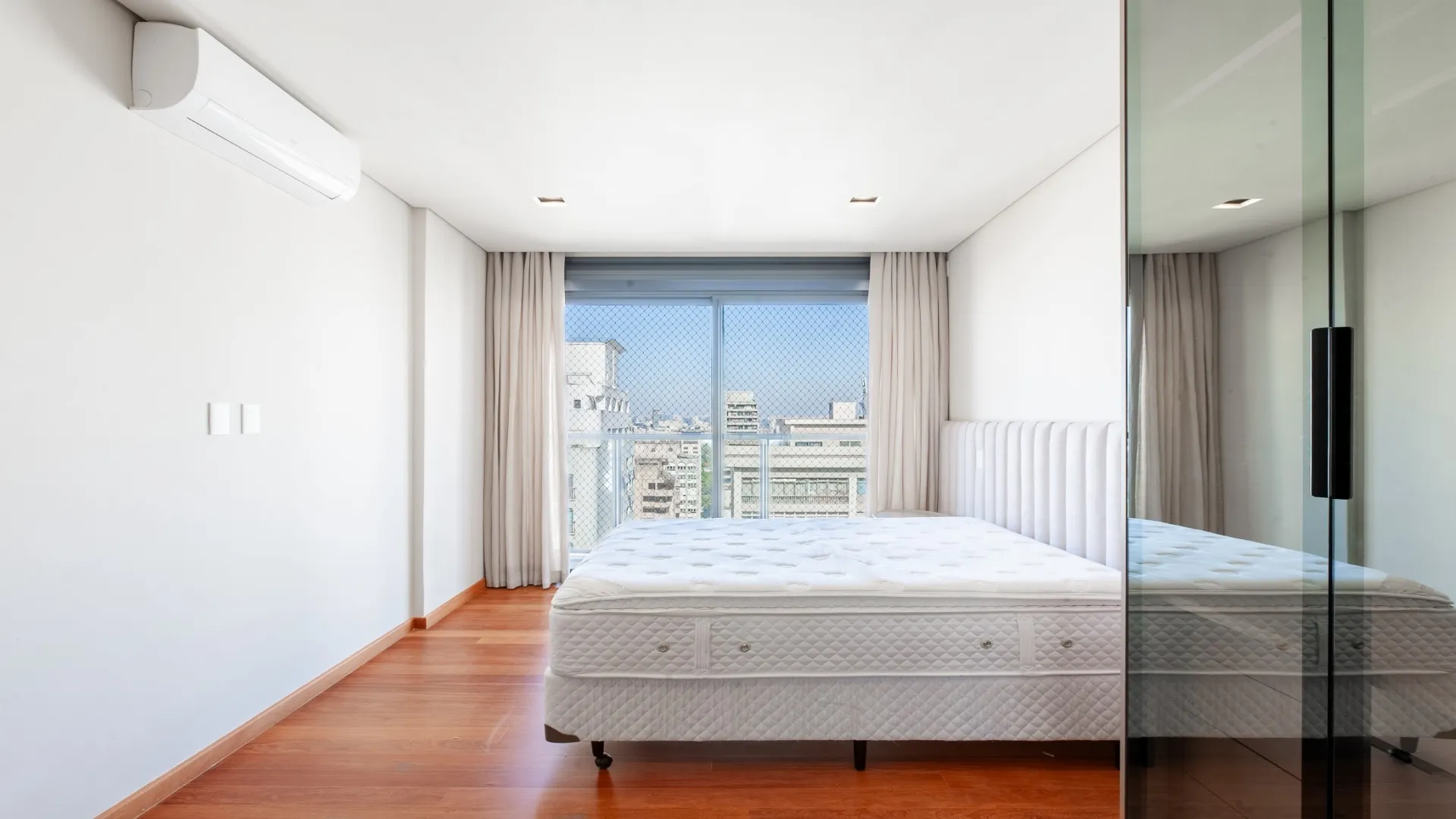 Imagem Apartamento para Locação com 3 suítes ? Jardim Paulista ? São Paulo/SP