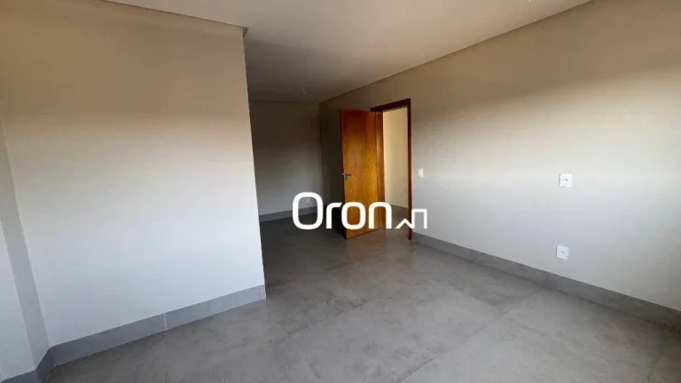 Imagem Sobrado à venda, 193 m² por R$ 1.650.000,00 - Jardins Porto - Senador Canedo/GO