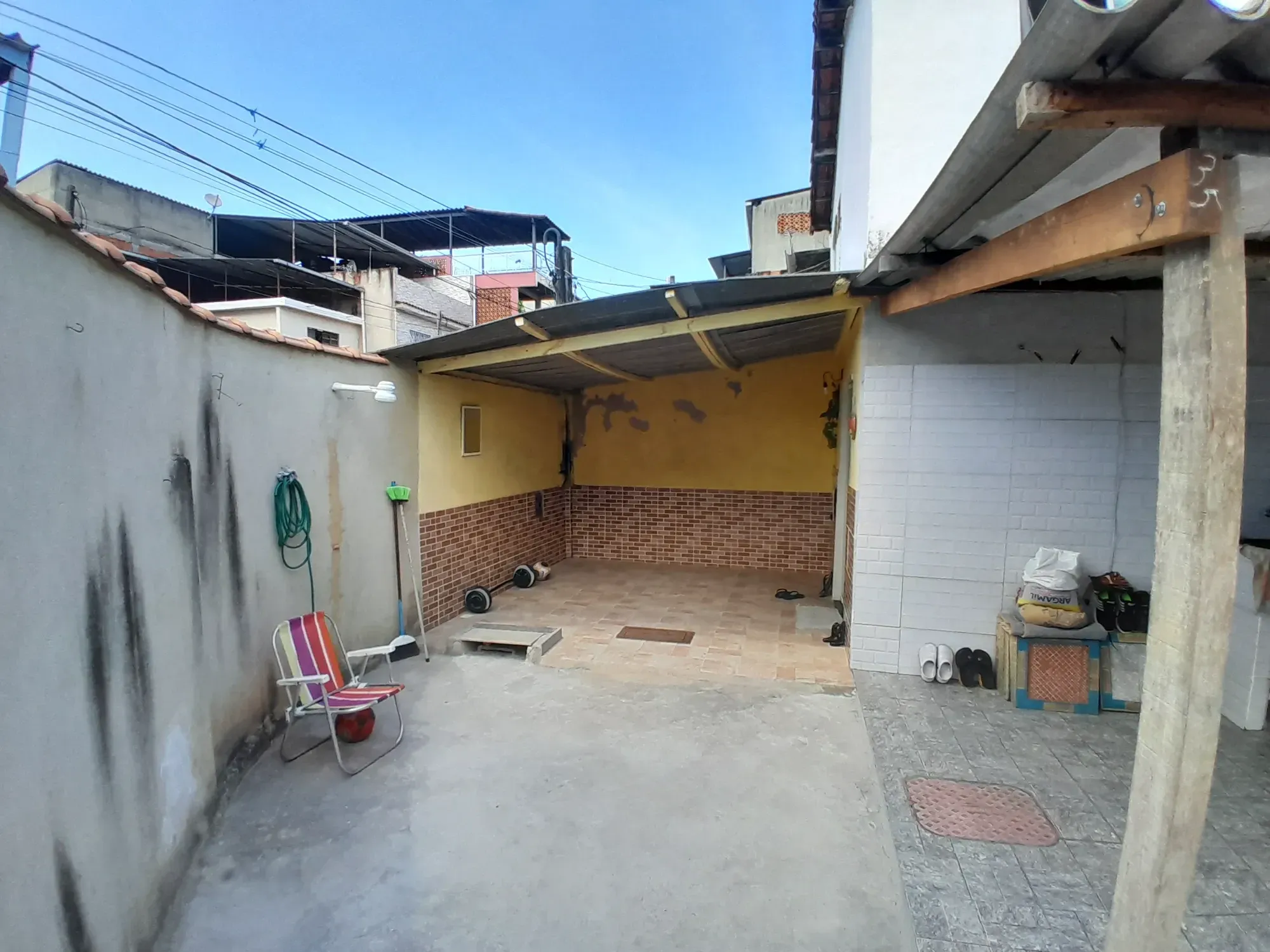 Imagem Casa com 2 Quartos à Venda, 84 m² em Bangu - Rio de Janeiro