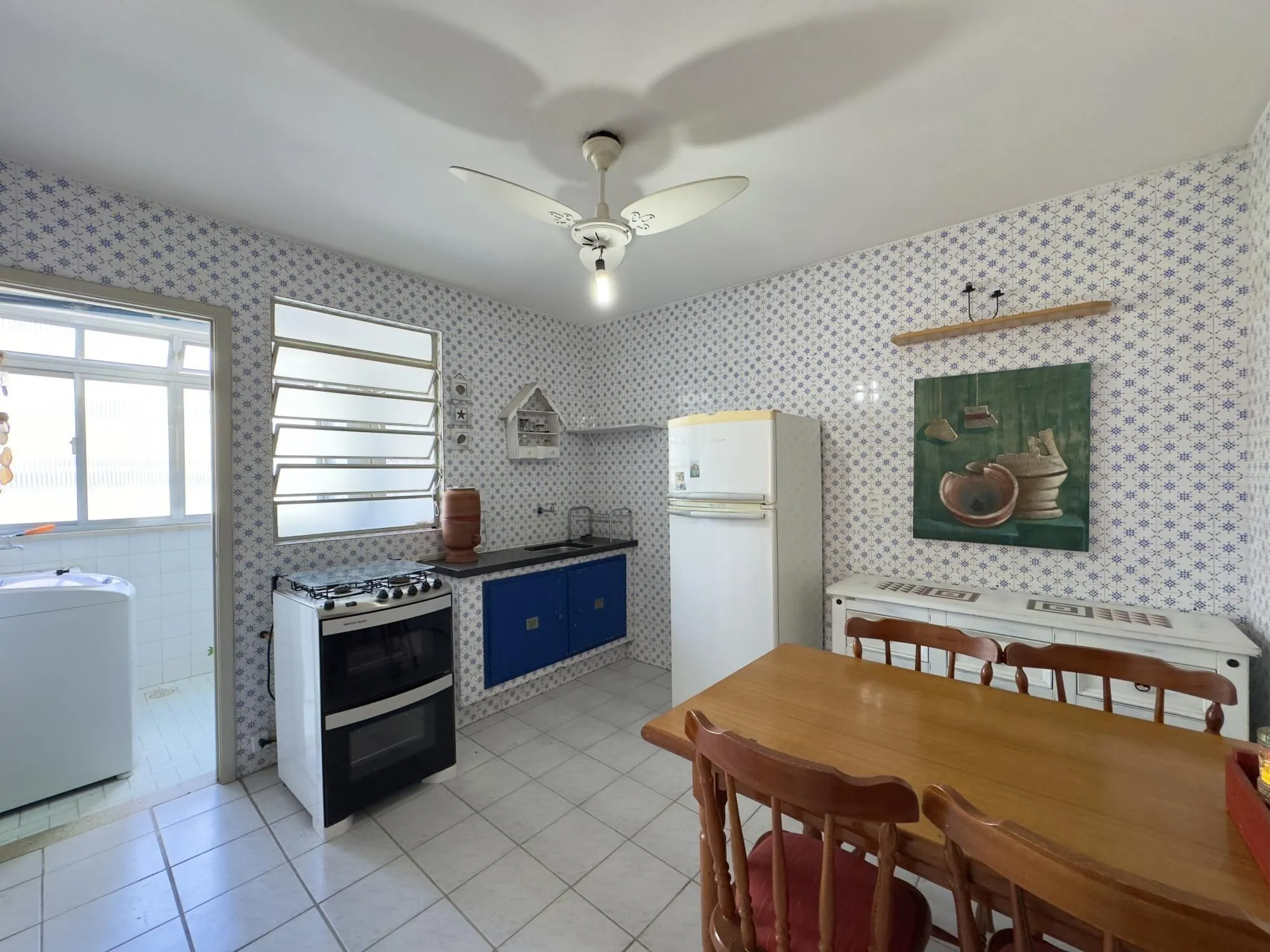 Imagem Apartamento amplo de 2 dormitório ao lado do Mãe de Deus e próximo da Orla