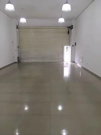 Imagem Excelente barracão comercial, na principal rua comercial do centro, muito bem localizado, próximo ...