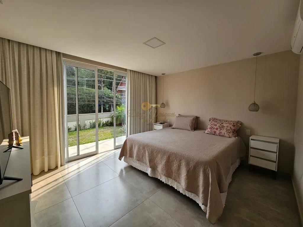 Imagem Casa para Venda em Teresópolis / RJ no bairro Panorama