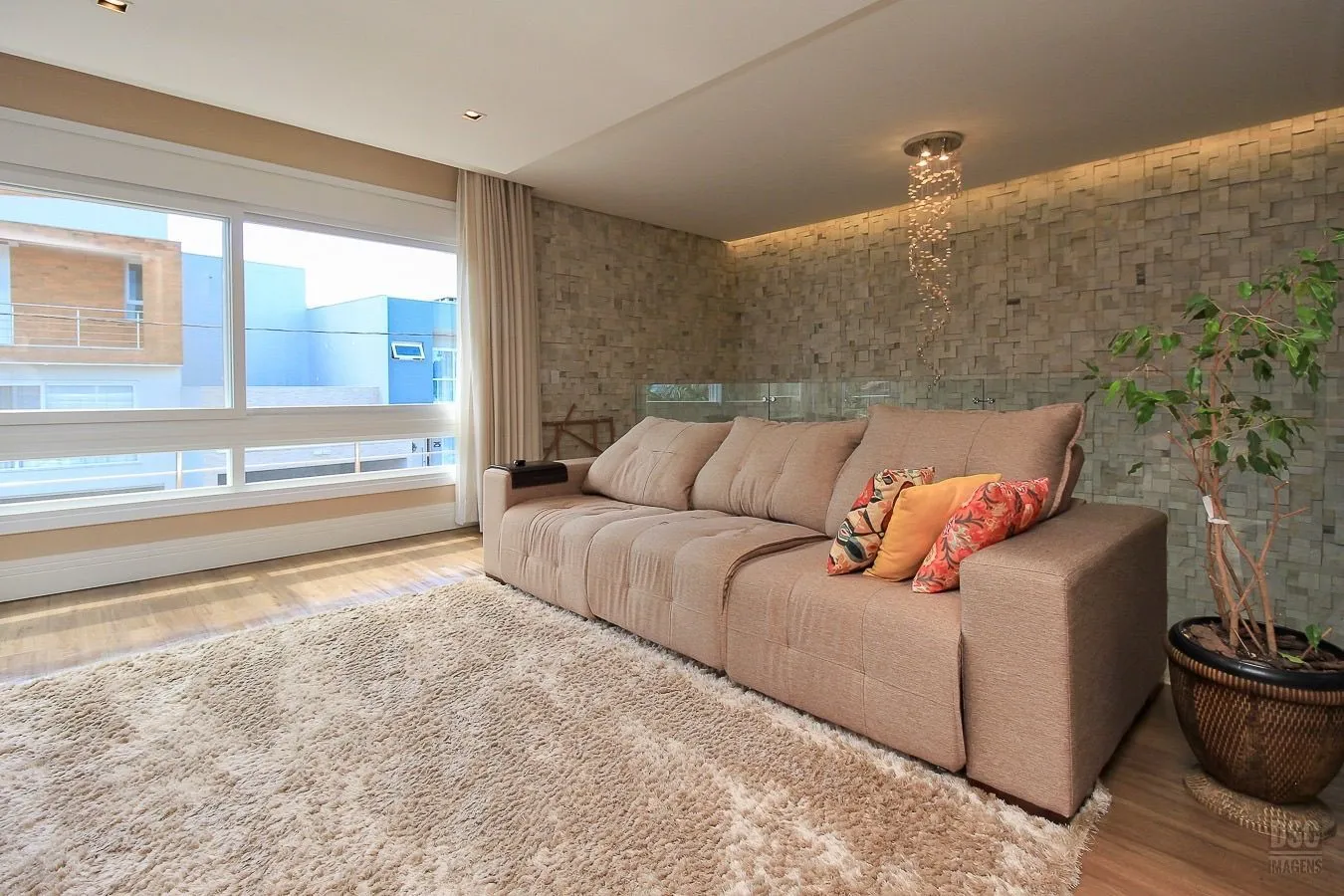 Imagem Casa dos Sonhos em Condomínio Fechado - Conforto, Estilo e Lazer Completo!