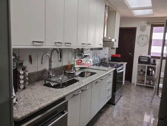 Imagem Apartamento na Graca com 4 Suites
