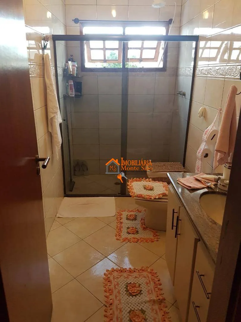 Imagem Sobrado com 4 dormitórios à venda, 275 m² por R$ 950.000,00 - Vila Barros - Guarulhos/SP
