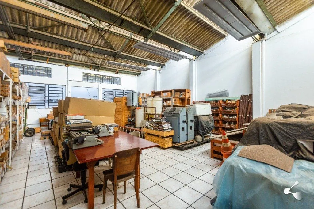 Imagem Prédio comercial, 04 banheiros, 500 m² área, Bairro Higiênópolis