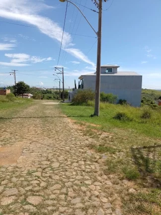 Terreno a venda no loteamento jardim franco Macaé RJ. 200m2 parte alta.