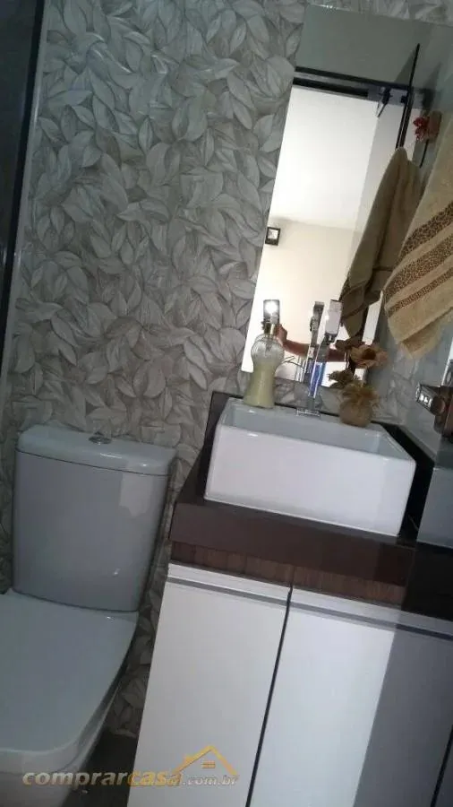 Imagem Casa em Condomínio para Venda em Cabo Frio / RJ no bairro Jardim Flamboyant