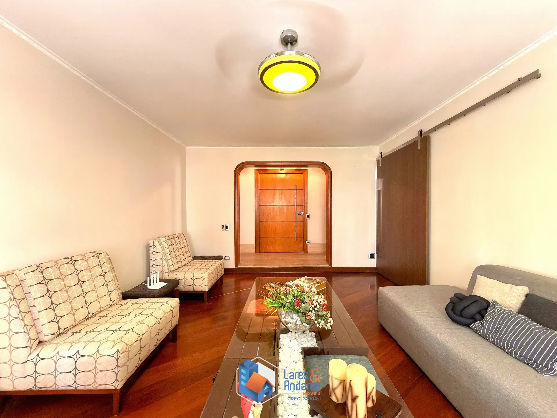 Imagem APARTAMENTO À VENDA COM 200 M², 3 DORMS (1 SUÍTE), MÓVEIS PLANEJADOS, VARANDA INTEGRADA, ÁREA DE LAZER E 2 VGS - SANTANA - SP.