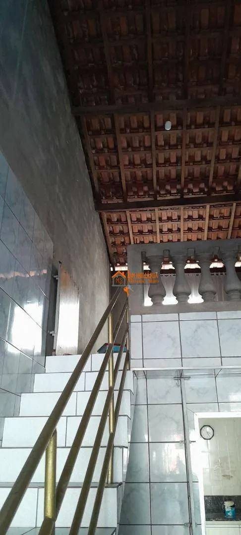 Imagem Casa com 5 dormitórios à venda, 250 m² por R$ 800.000,00 - Cidade Serodio - Guarulhos/SP