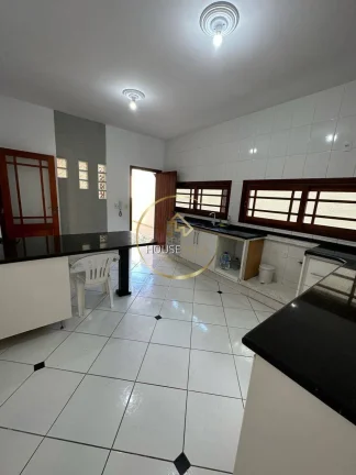 Imagem Casa 4 dormitórios ( 2 suítes) com edícula em Caçapava.