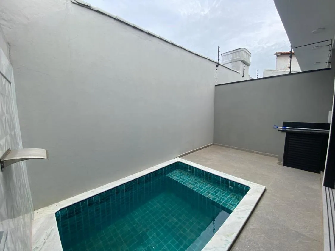 Imagem LINDA CASA NOVA COM PISCINA EM MONGAGUÁ
