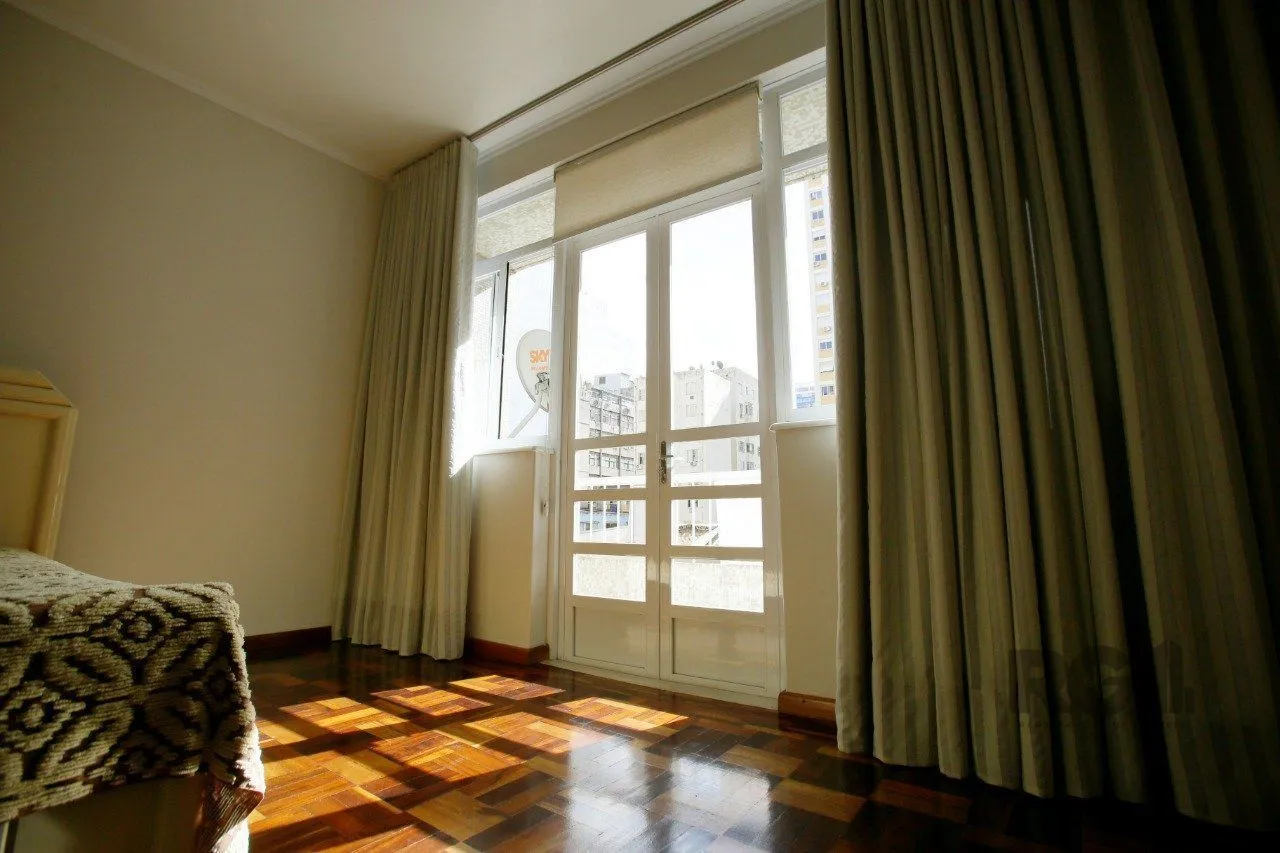 Imagem Apartamento 3 dormitórios à venda Centro Histórico Porto Alegre/RS