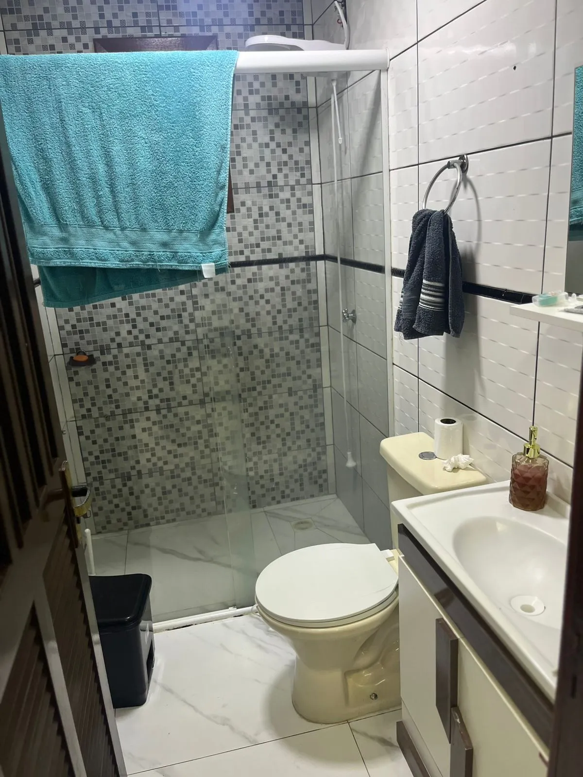 Imagem Vendo casa com piscina na Lomba do Pinheiro