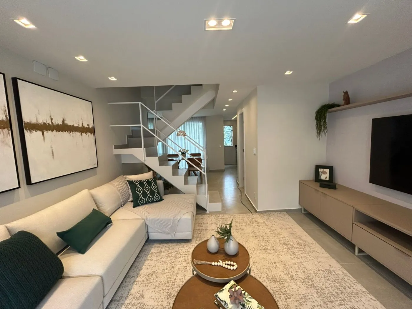 Imagem Casa em Condomínio para Venda em Petrópolis / RJ no bairro Quarteirão Brasileiro
