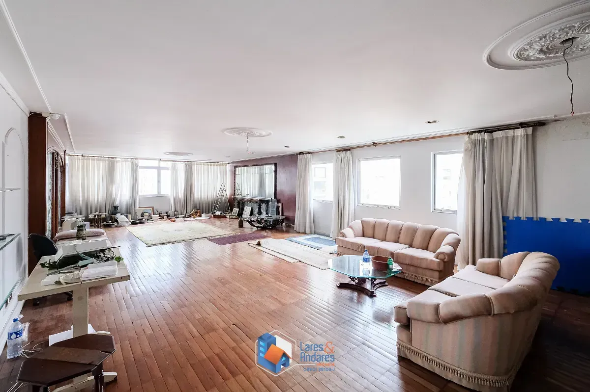 Imagem Cobertura para venda em Jardim Paulista com 4 quartos, sendo 2 suítes, 600m²