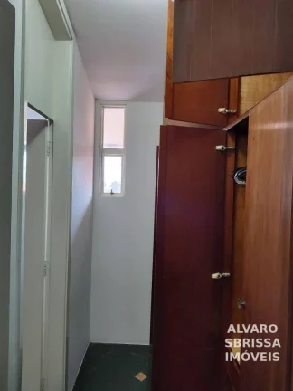 Imagem Casa com 3 dormitórios 1 suíte no Condomínio Portal de Itu I em Itu SP com 370 m2 localização privilegiada dentro do Condomínio