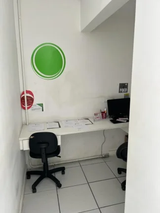 Imagem Salas Comerciais na Cidade Ademar