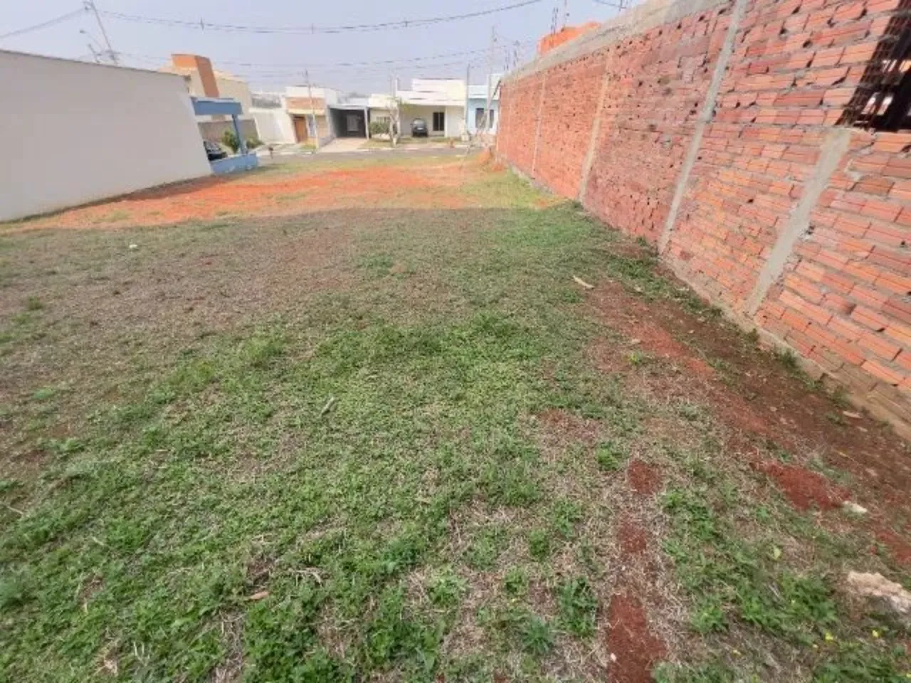 Imagem Terreno em Condomínio à Venda em Sorocaba-SP, Bairro Recreio dos Sorocabanos, 182m² de Área