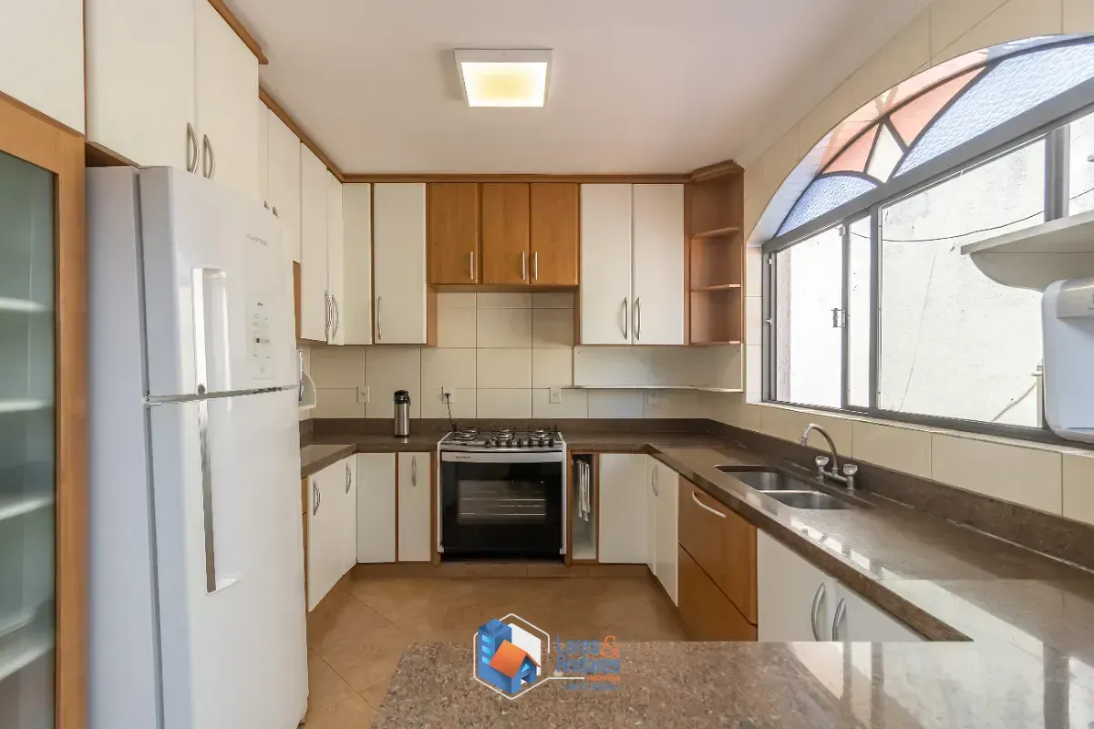 Imagem Casa para venda em Jardim São José (Zona Norte) com 4 quartos, sendo 2 suítes, 202m²