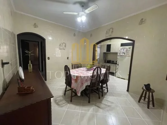 Imagem Linda Casa térrea de lote inteiro Localizada no Bosque dos Eucaliptos 3 dormitorios Suite Churrasqueira Portao Eletronico