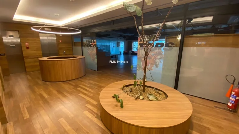 Imagem Conjunto Comercial de 1557 ² em Itaim Bibi