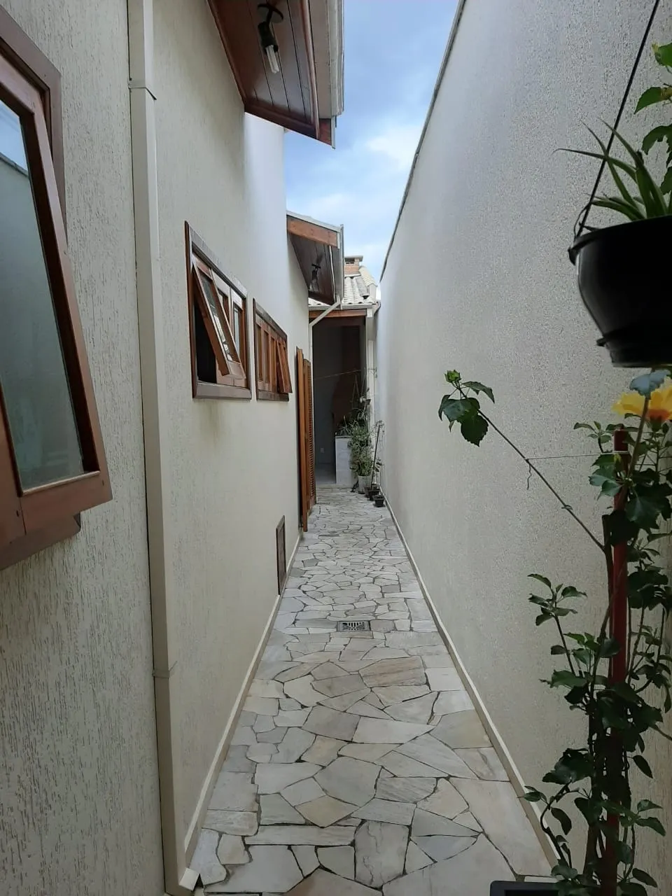 Imagem Casa à venda 3 Quartos, 1 Suite, 2 Vagas, 265M², Crispim, Pindamonhangaba - SP
