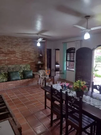 Imagem Casa com 3 dormitórios à venda, 165 m² por R$ 1.100.000 - Barra Seca - Ubatuba/SP