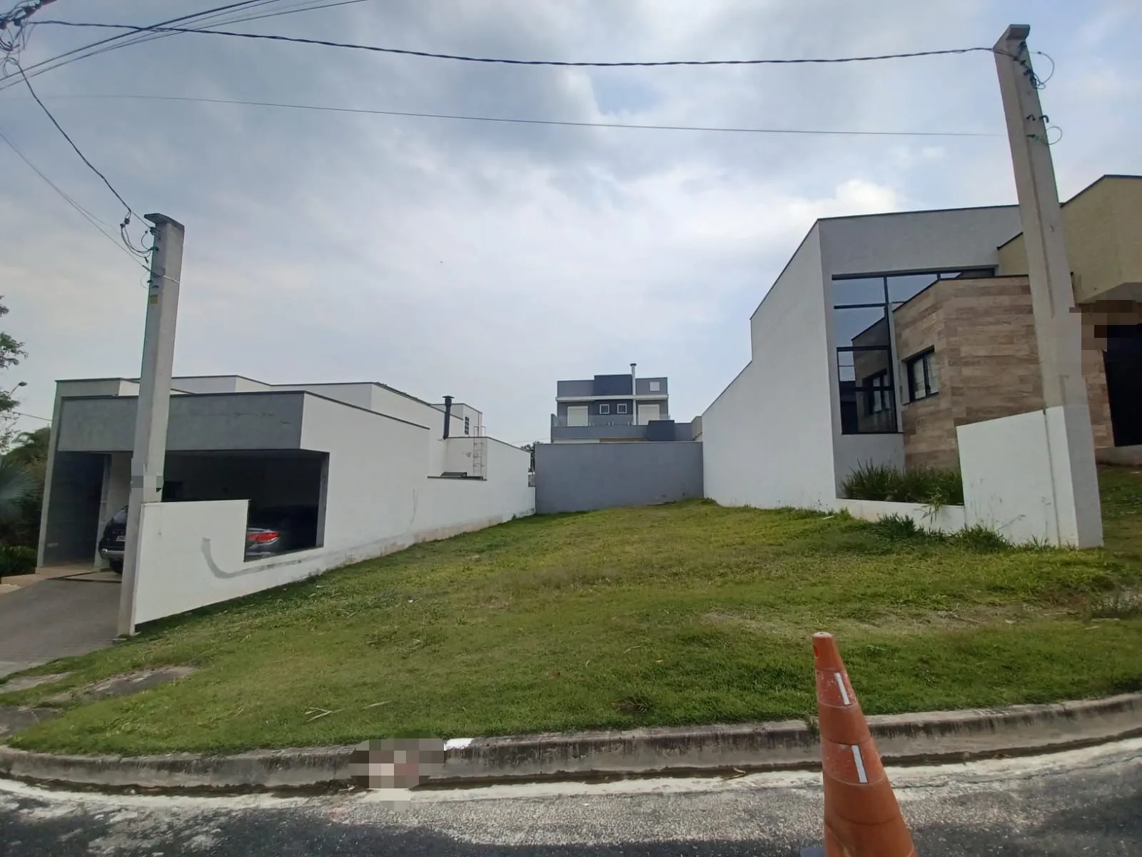 Foto do imóvel Terreno de 250m² A Venda, Localizado no RESIDENCIAL LE FRANCE - Aparecidinha, Sorocaba - SP! em APARECIDINHA, SOROCABA - SP
