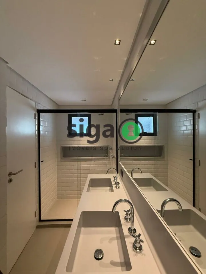 Imagem Cobertura á Venda no Panamby - 220m², 3 quartos, 3 vagas !
