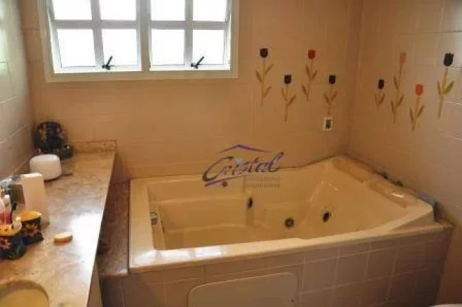 Imagem Ótima casa de 4 Dormitórios 2 suites 5 banheiros