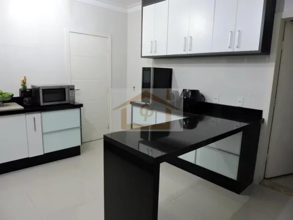 Imagem 3 amplas suítes repleta de armários, sendo duas avarandadas com vista espetacular, 4 vagas