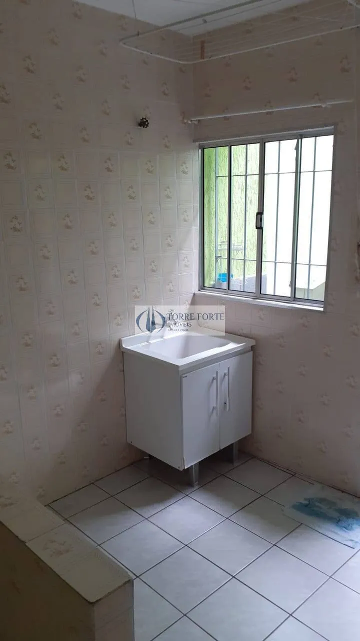 Imagem Casa térrea, 2 quartos, 2 vagas, na Vila Diva