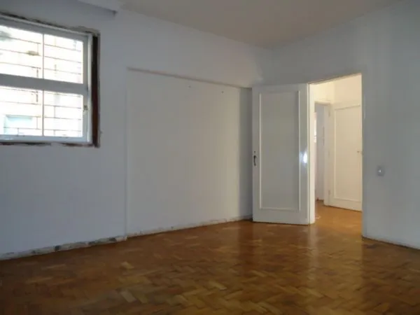 Imagem Casa para Venda - 510m², 6 dormitórios, sendo 1 suites, 3 vagas - São João