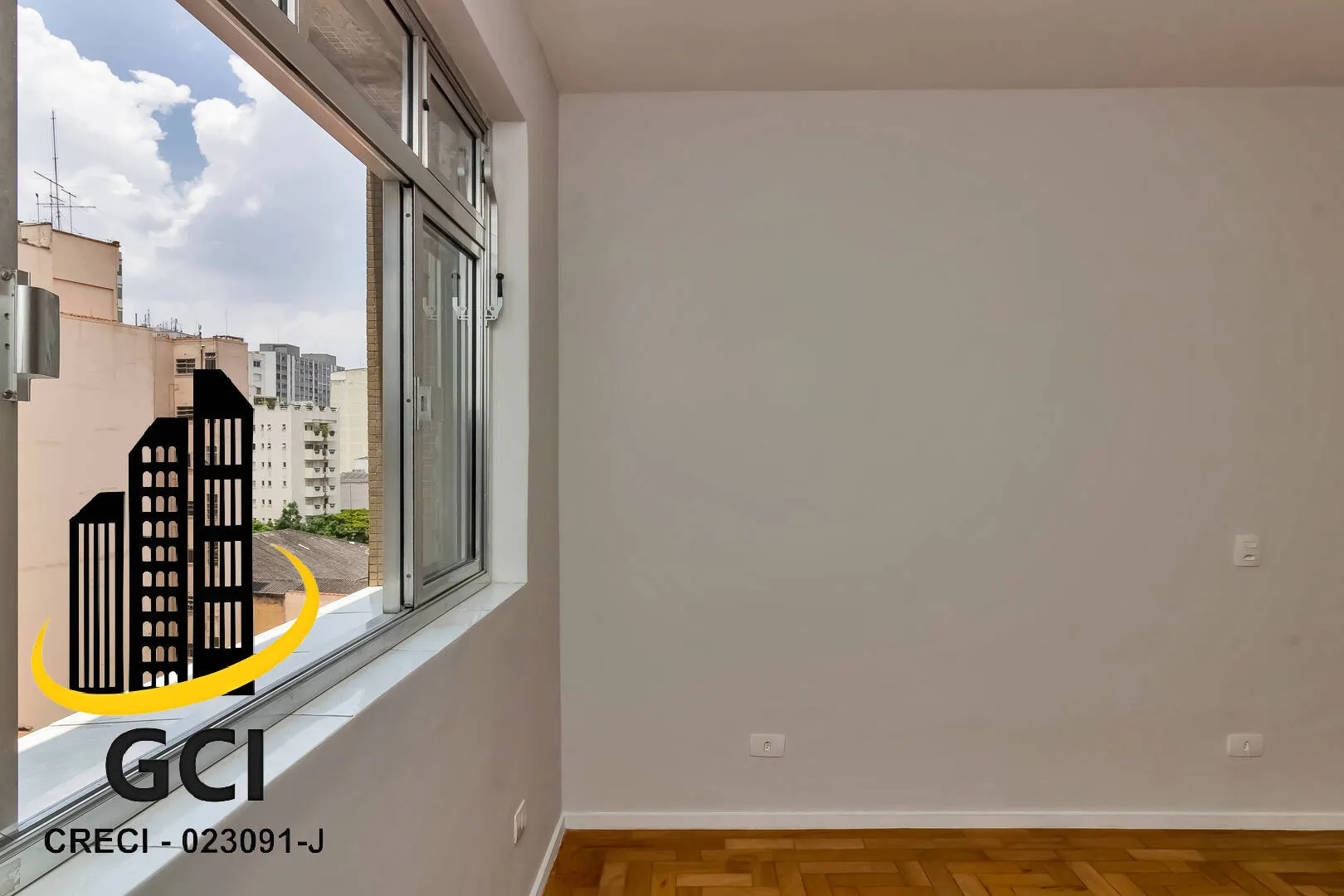 Imagem Para Venda Quarto/sala, reformado e com vaga perto do Mackenzie