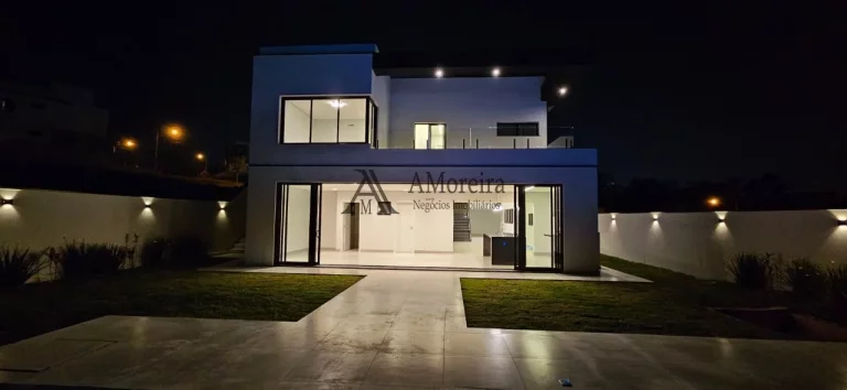 Imagem Imperdível: Casa de luxo em condomínio no Jardim Florestal, Jundiaí-SP - 3 quartos, 3 suítes, 3 salas, 4 banheiros, 4 vagas - 271,07 m²