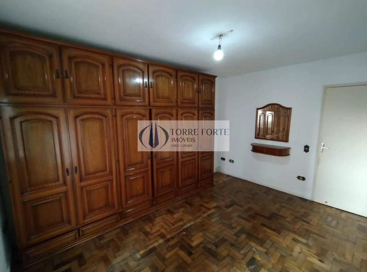 Imagem Casa sobrado de 320m², com 3 dormitórios, ao lado do Metrô Penha