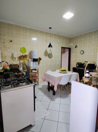 Imagem Casa com 4 dormitórios à venda, 180 m² por R$ 650.000,00 - Tupi - Praia Grande/SP