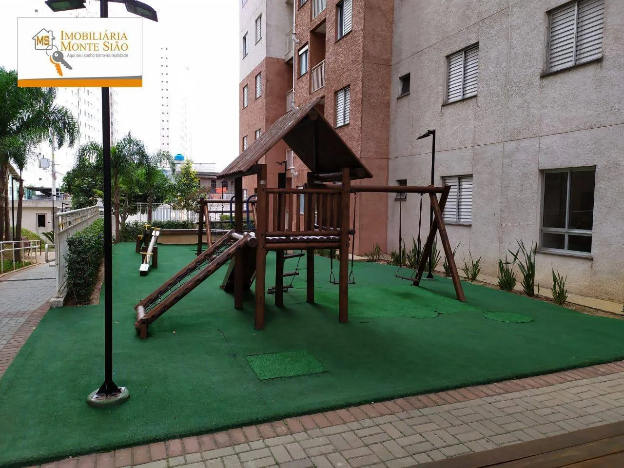 Imagem Apartamento no Residencial Adresse | 49m² | 2 Dormitórios | Andar Alto | Vista Livre | Sacada Envidraçada