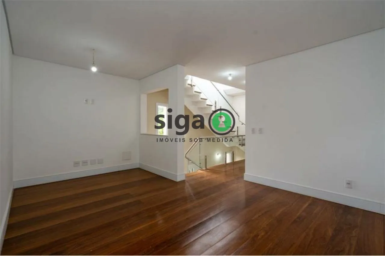 Imagem Linda casa nos Jardins à venda de 724m2 área construída, 4 suítes 3 vagas de garagem