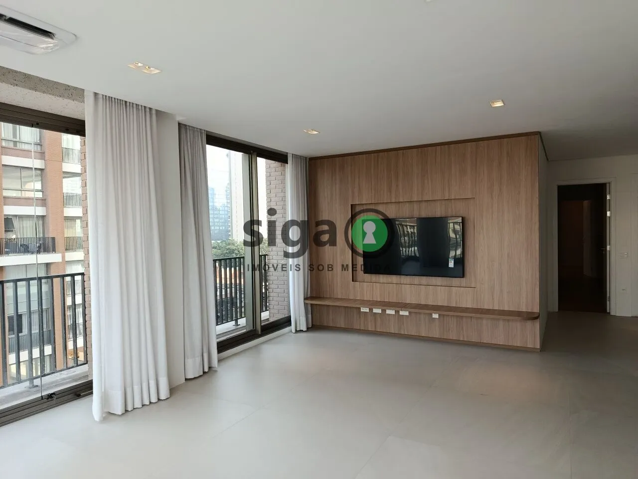Imagem Apartamento de Alto Padrão à Venda no Itaim Bibi, Rua Macurapé, 43, 3 Suítes, 2 Vagas