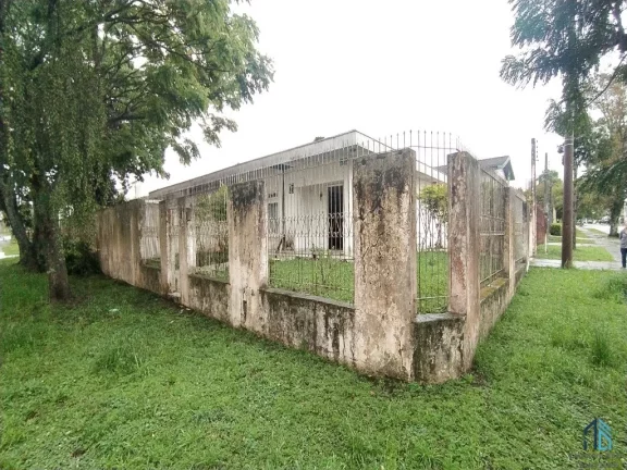 Imagem Terreno no Tarumã, com casa em Curitiba PR