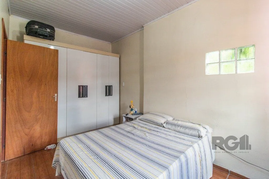 Imagem Casa com 3 dormitórios e 3 vagas no bairro Santa Tereza