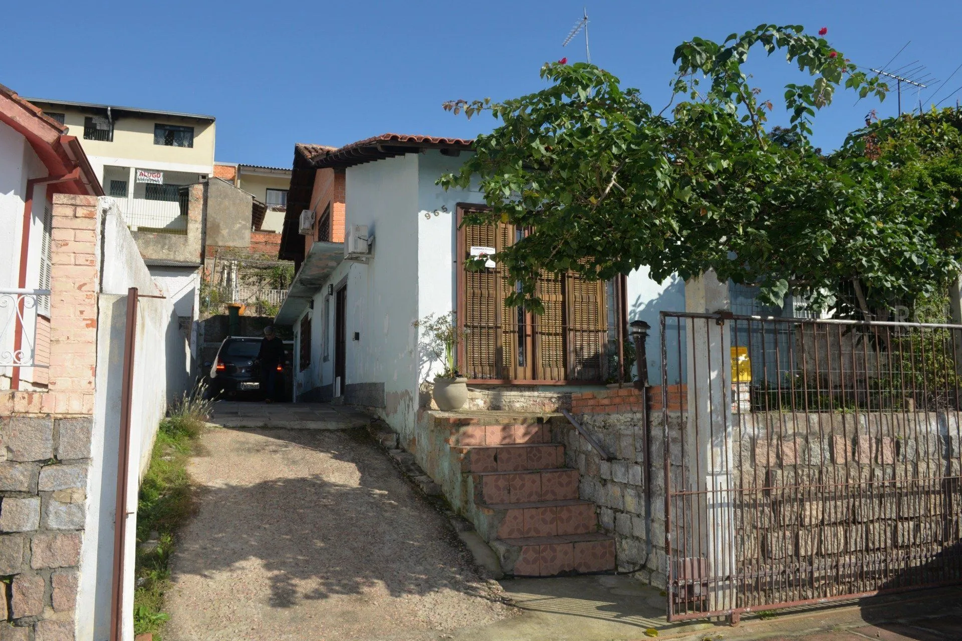 Imagem Sobrado para Venda - 168m², 4 dormitórios, 6 vagas - Jardim Sabará