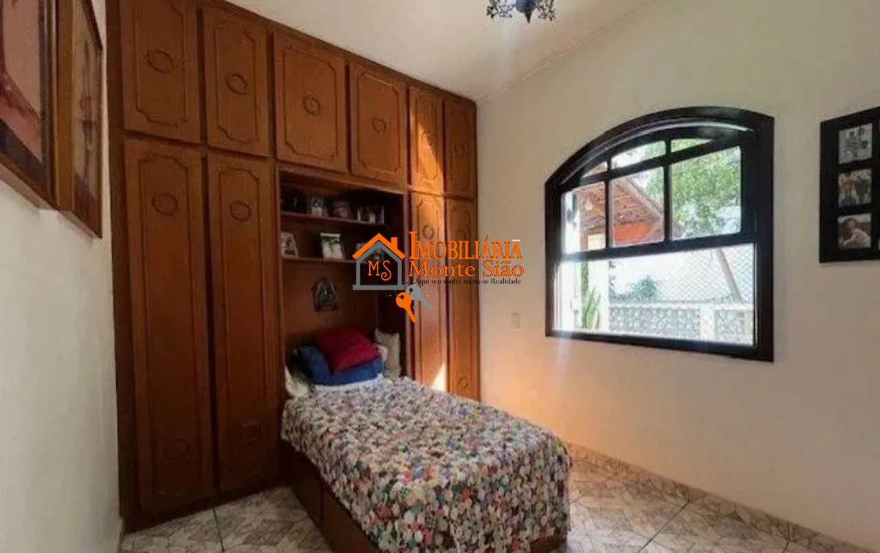 Imagem Casa com 3 dormitórios à venda, 860 m² por R$ 1.200.000 - Jardim do Papai - Guarulhos/SP
