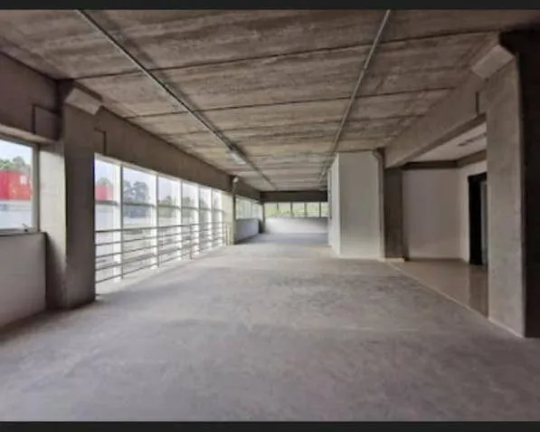 Imagem Galpão Comercial e Industrial para Locação em Barueri - Flexível para Diversos Segmentos