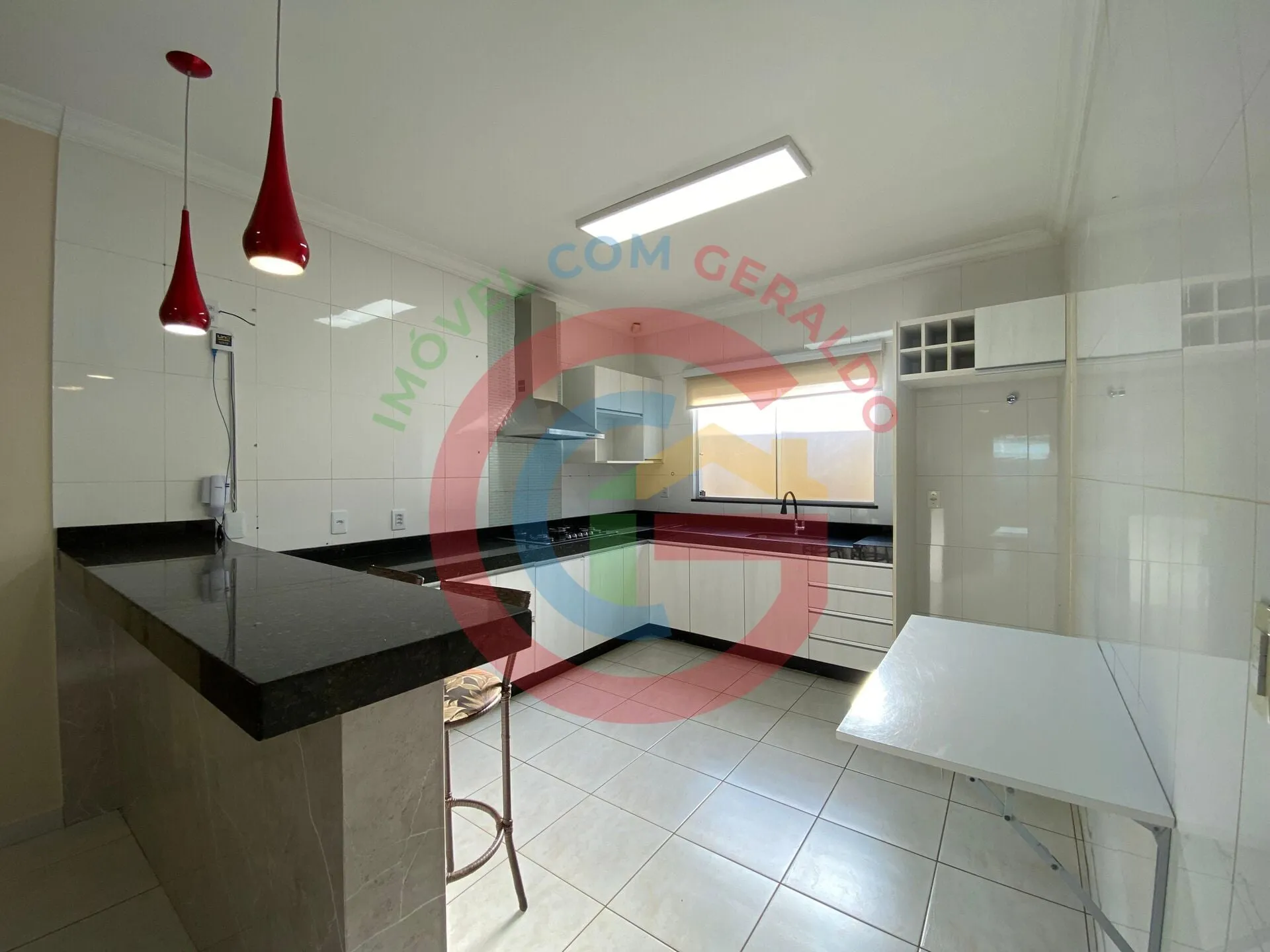 Imagem Casa 3Q (1 suíte) - Próx. Assembleia, Fórum Civel, Alphaville, Plateau D'or