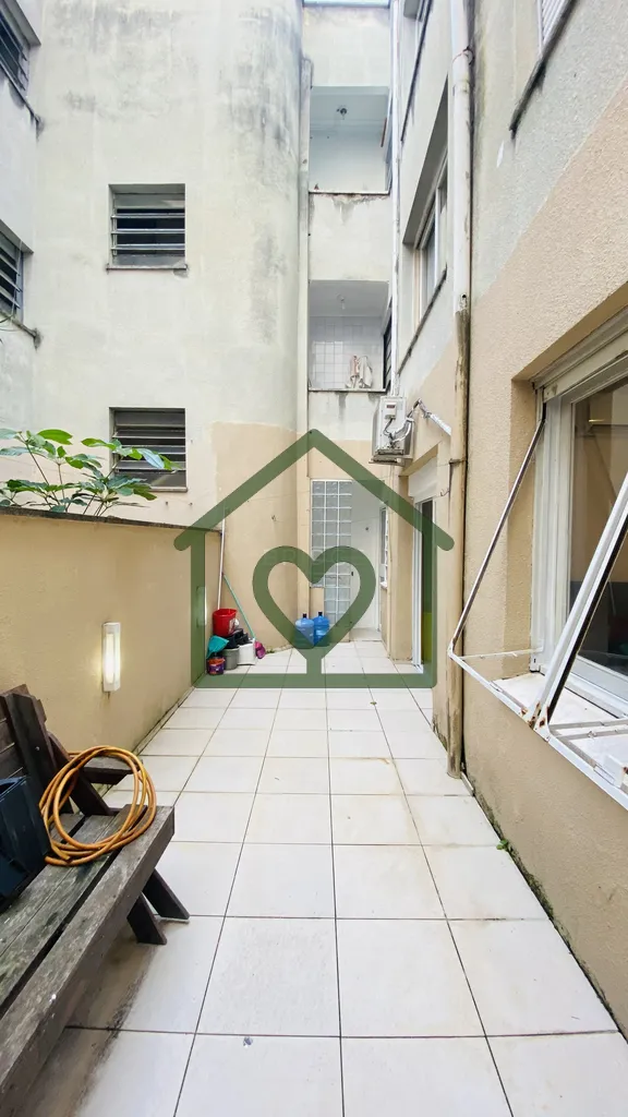 Imagem Apartamento para venda ou aluguel no bairro Mont Serrat, em Porto Alegre, com aproximadamente 48 m²...
